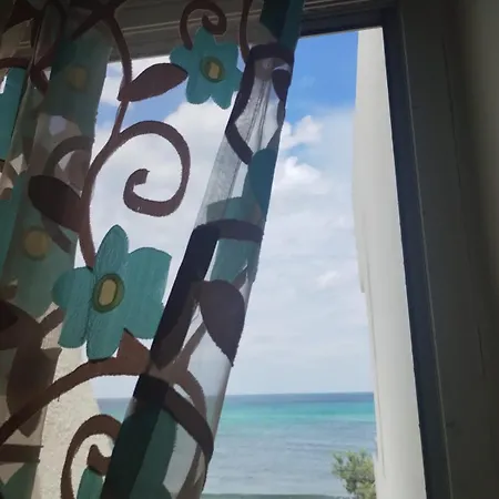 La Finestra Sul Mare Holiday home Lendinuso